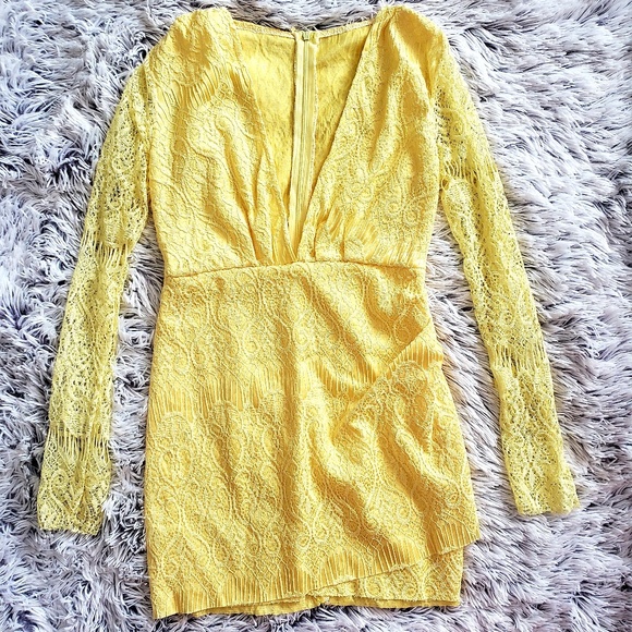 Yellow Deep V Neck Lace Dress - Picture 4 of 8